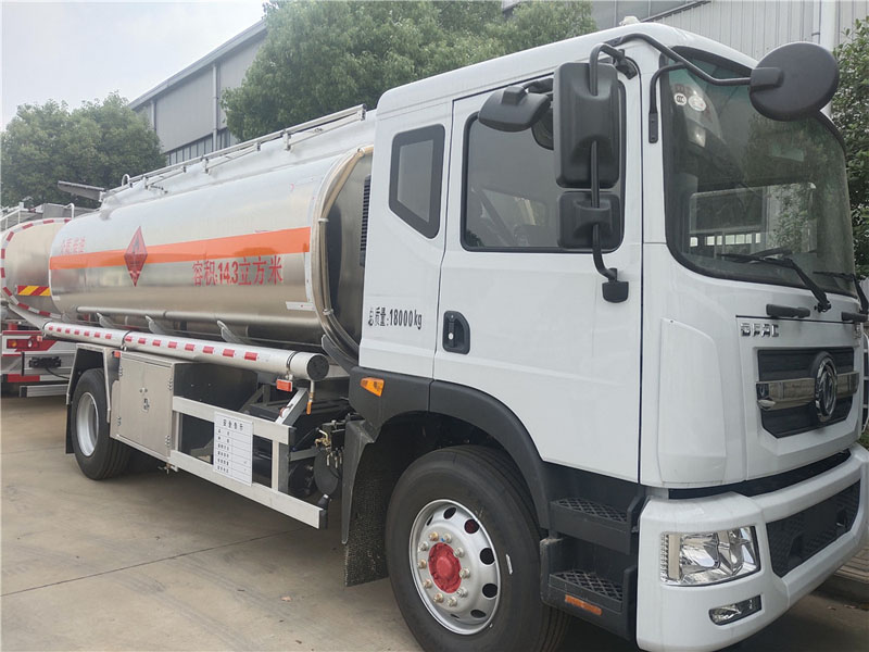 14.3方東風天錦 油罐車