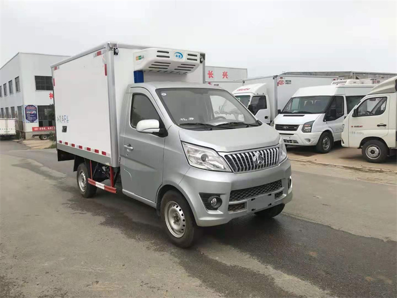 長(zhǎng)安2.68米單輪小型冷藏車