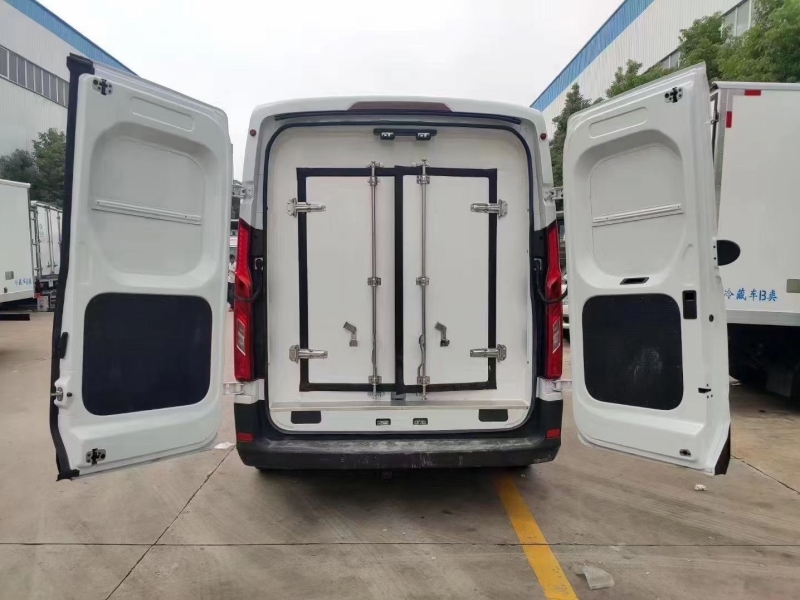 上汽大通面包冷藏車