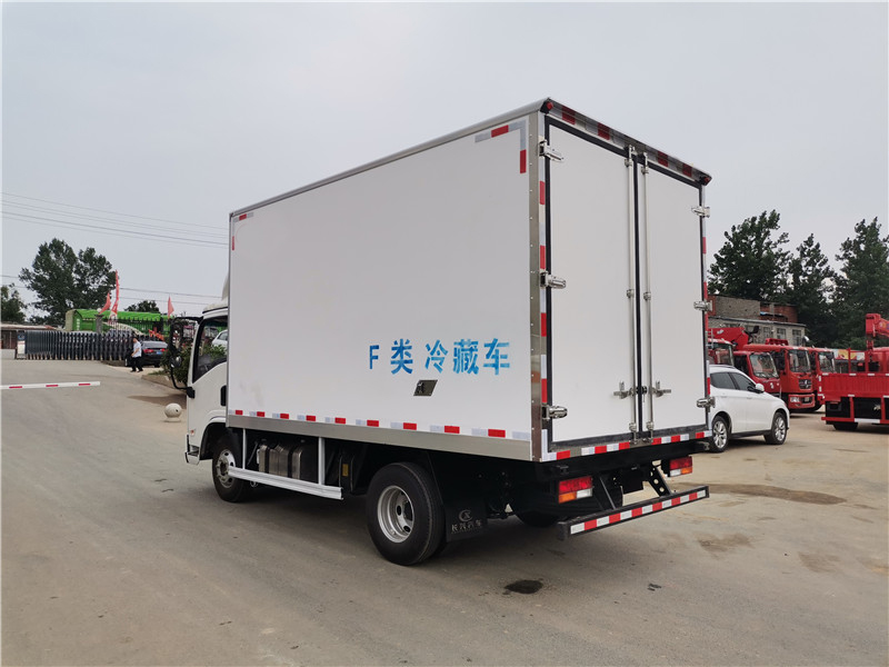 陜汽德龍K3000藍(lán)牌冷藏車(chē)