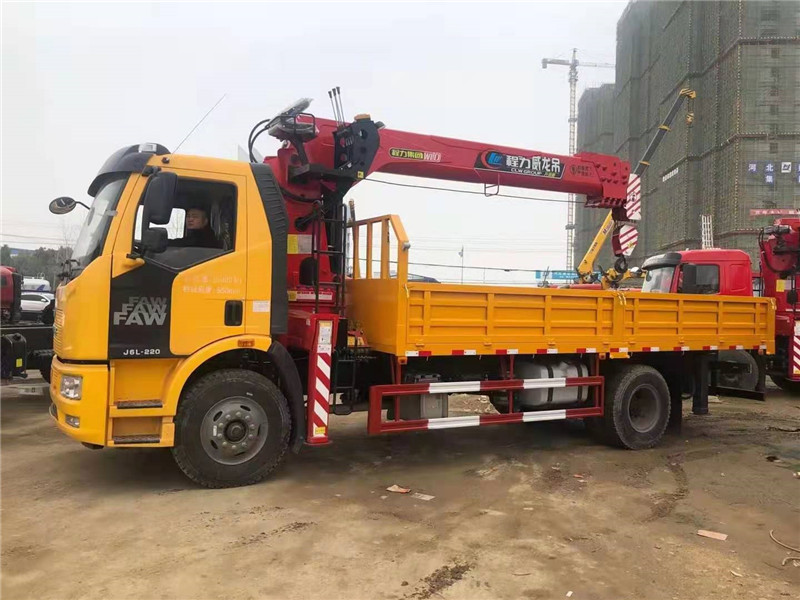 解放 單橋貨箱6.05米