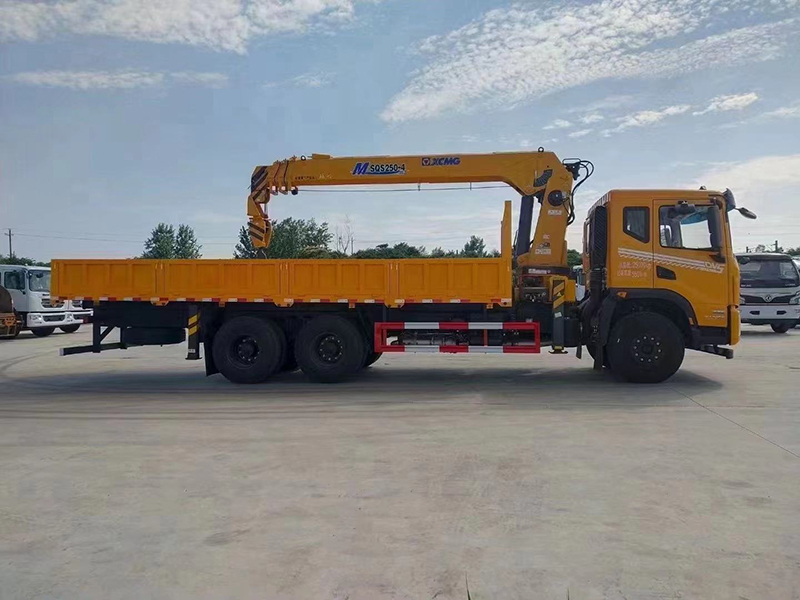 東風(fēng)華神T5后八輪隨車吊