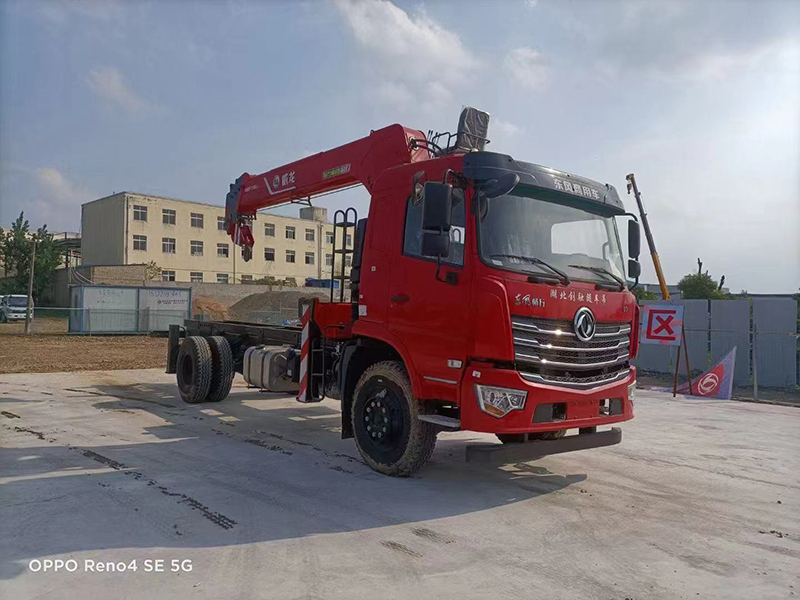 東風(fēng)暢行D3單橋隨車吊