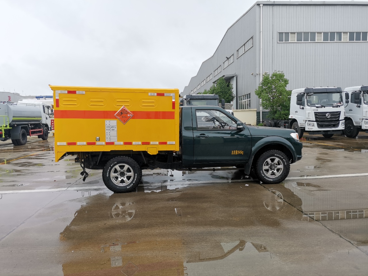 皮卡四驅民爆器材運輸車