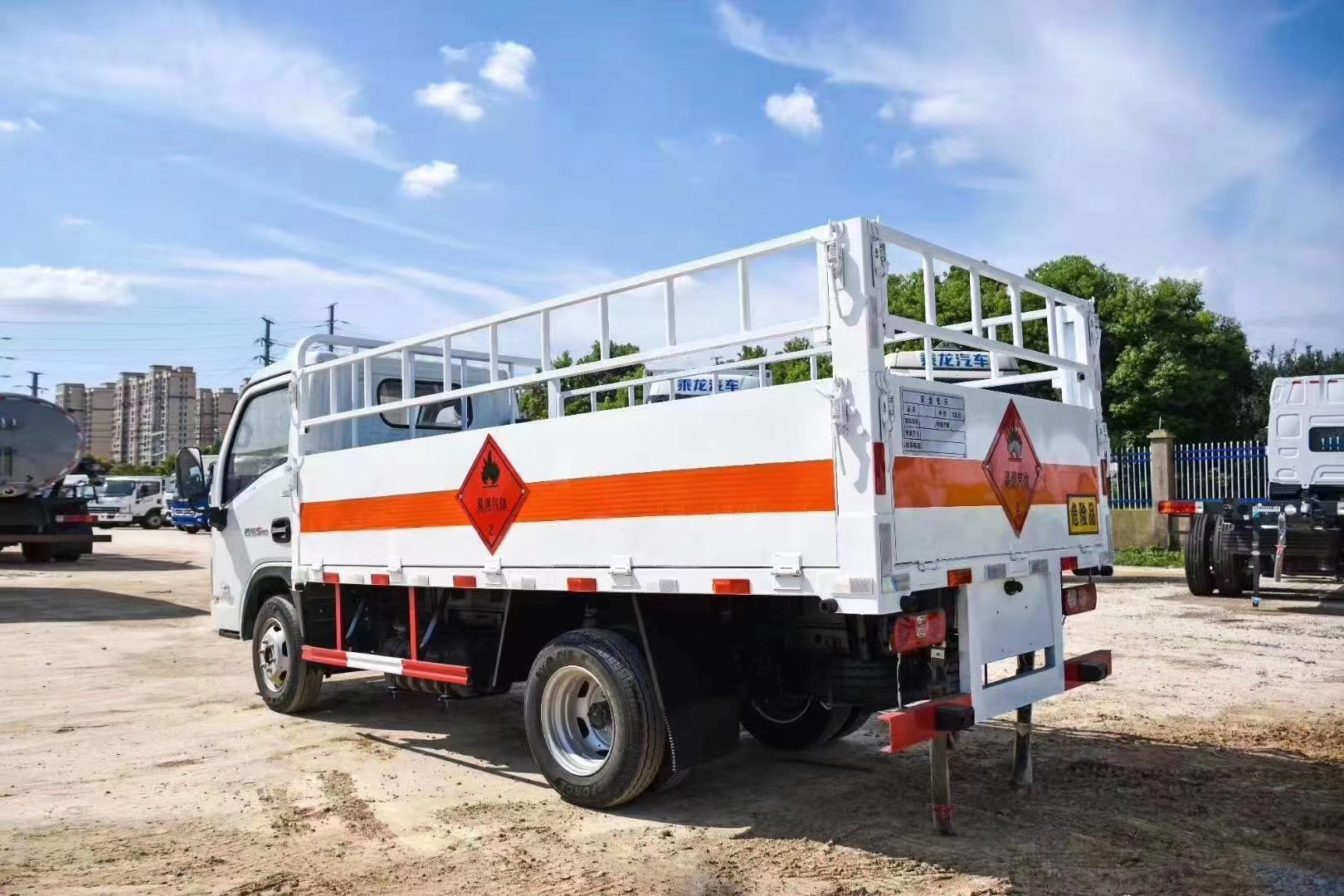 躍進(jìn) 柴油氣瓶運(yùn)輸車